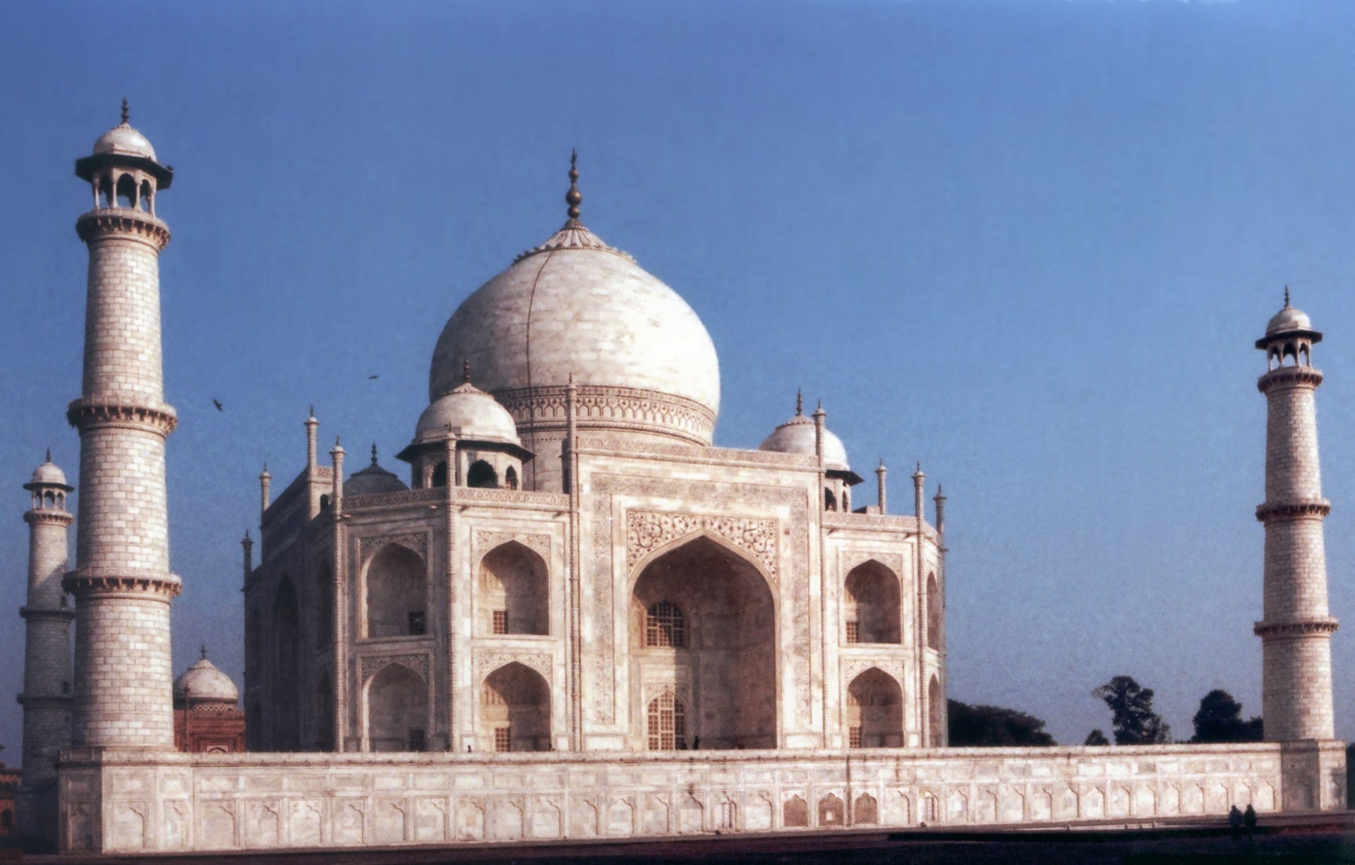 Taj Mahal Trip from Bangalore